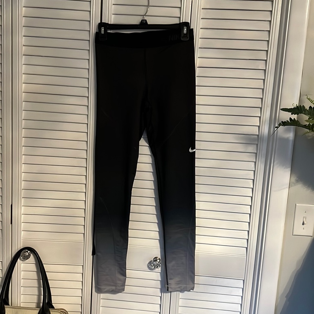 Nike Pro leggings